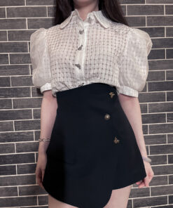 Alternative view of 不規則高腰側排扣褲裙