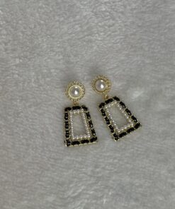 方形珍珠繞布耳環