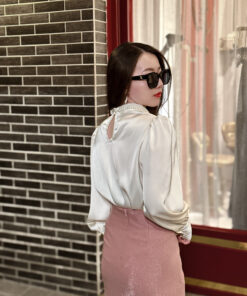 Alternative view of 優雅珍珠緞面襯衫